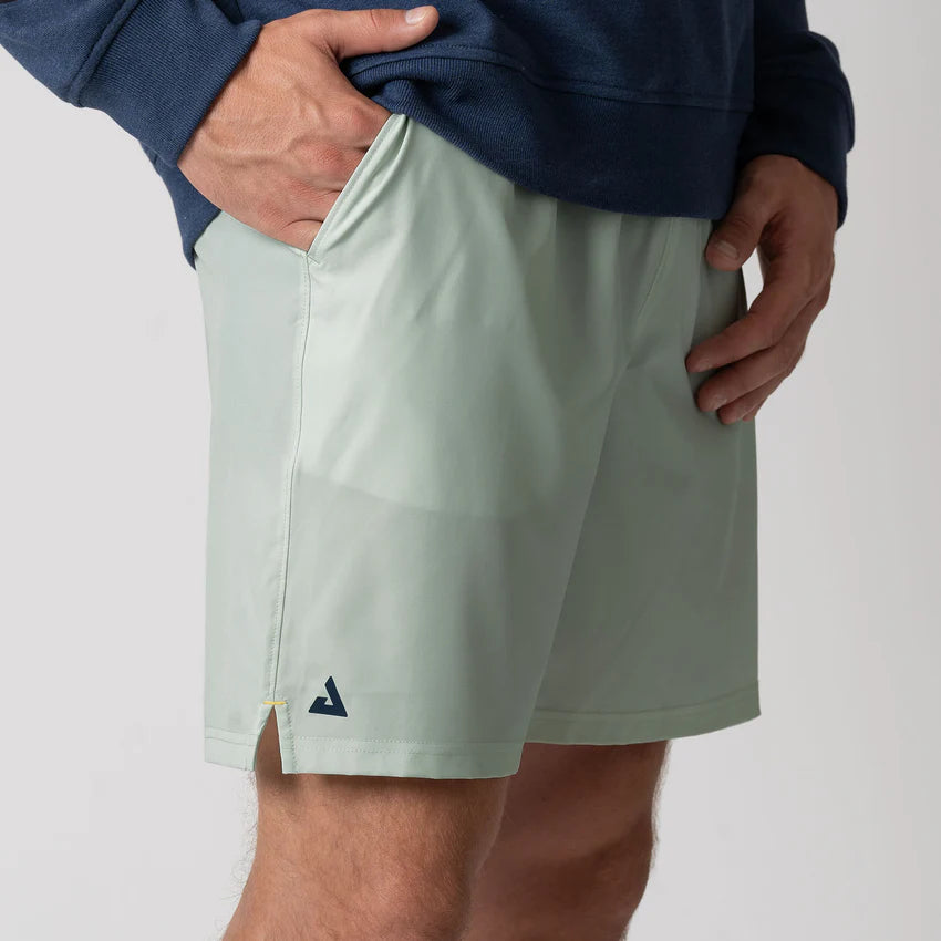 Men's Woven 7" Shorts